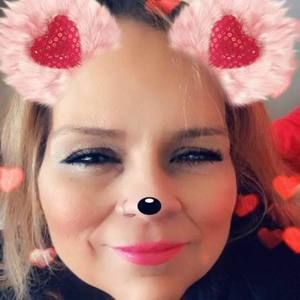 Meet your Posher, Cecelia